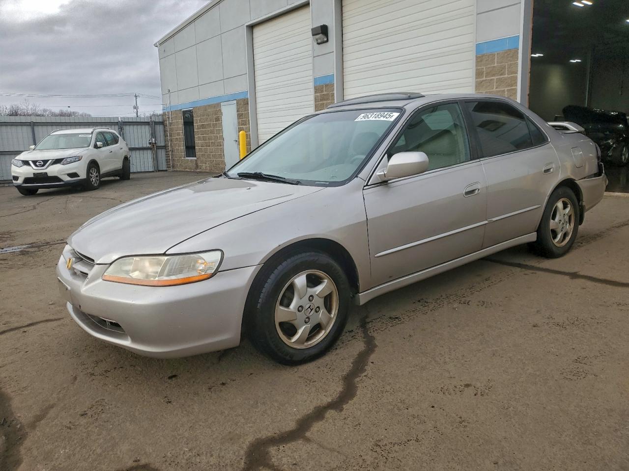 1999 HONDA ACCORD EX — REAR END damage — photo 1