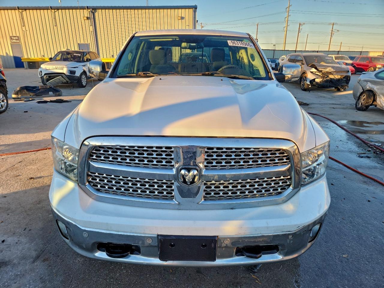 2017 RAM 1500 SLT photo 5