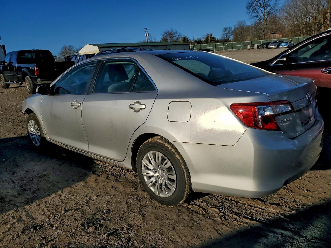 2014 TOYOTA CAMRY L photo 2