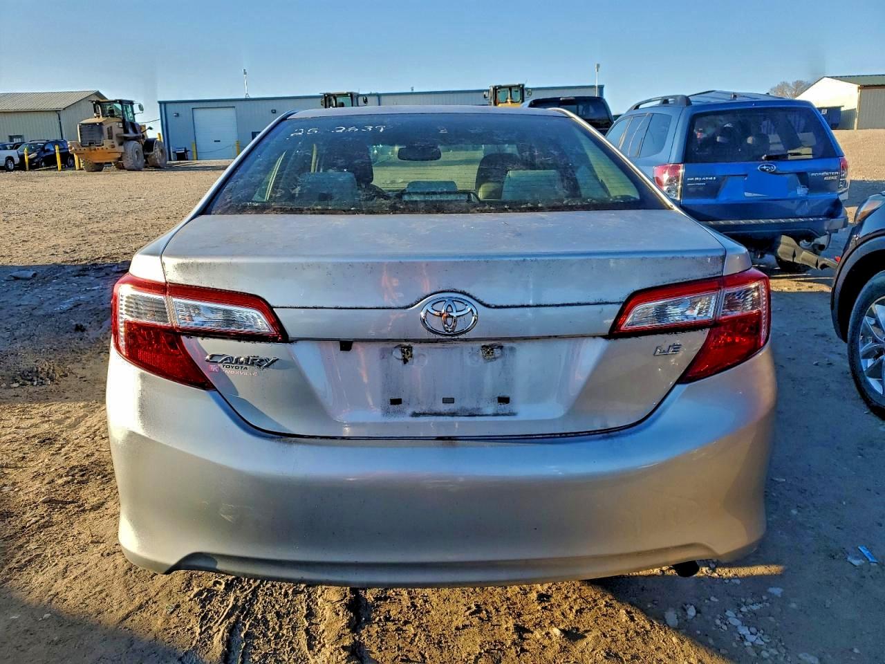 2014 TOYOTA CAMRY L photo 6