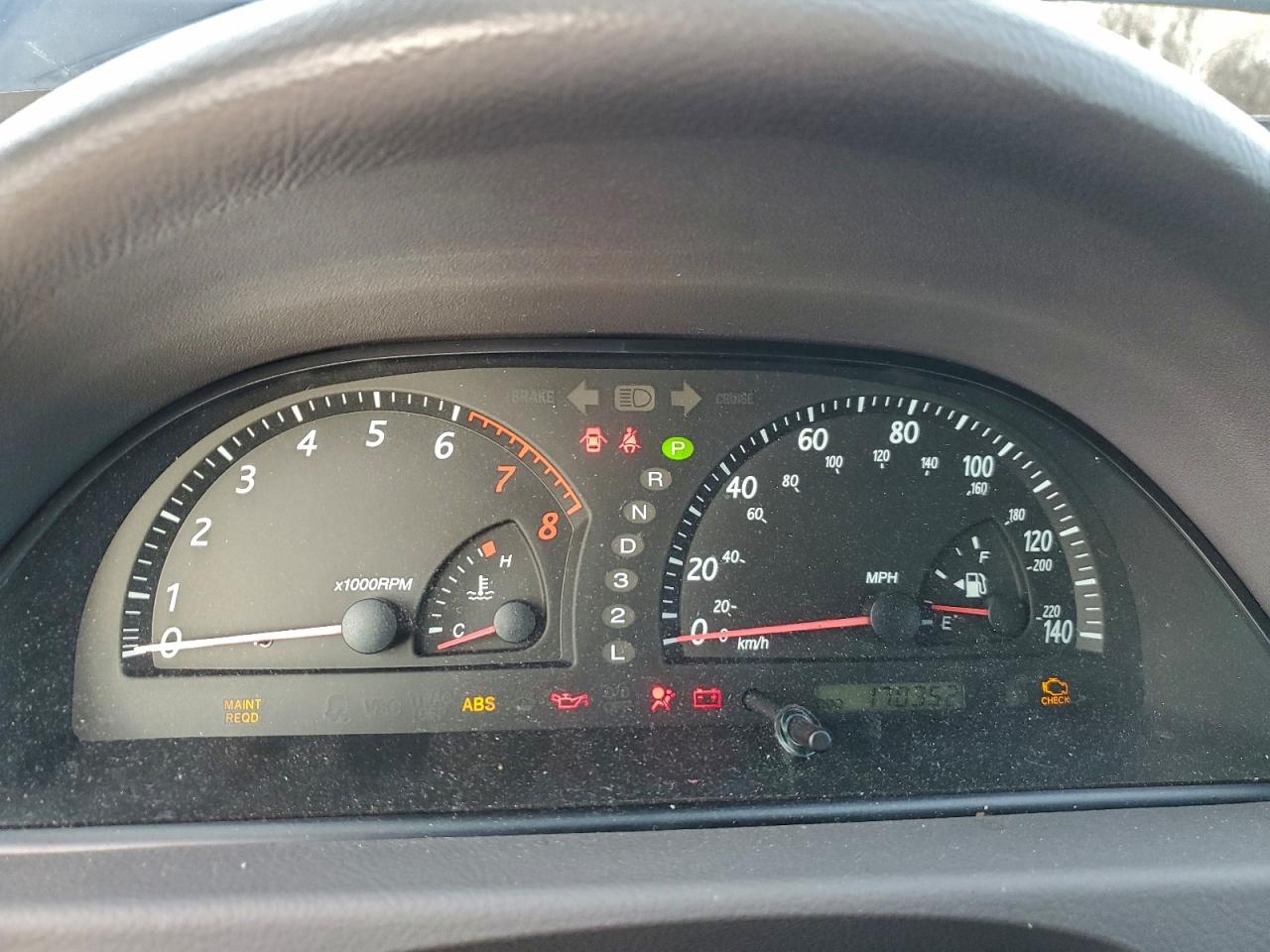 2004 TOYOTA CAMRY LE photo 9
