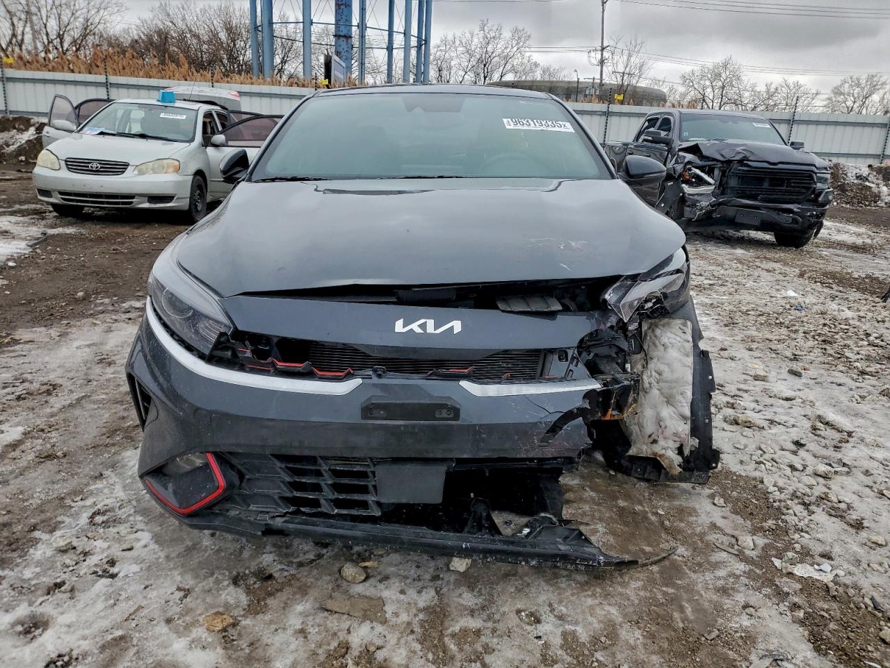 2024 KIA FORTE GT LINE photo 13