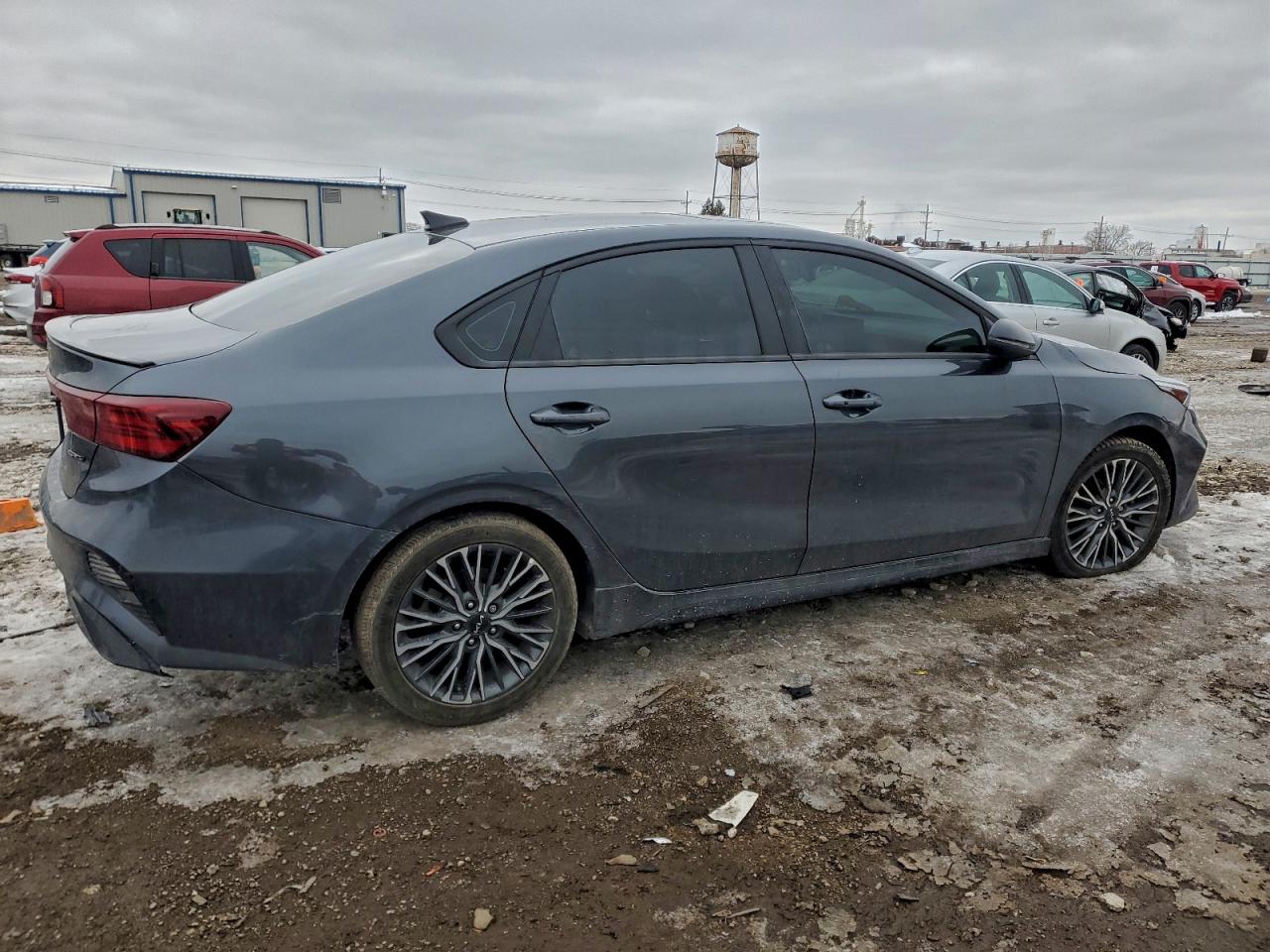 2024 KIA FORTE GT LINE photo 7