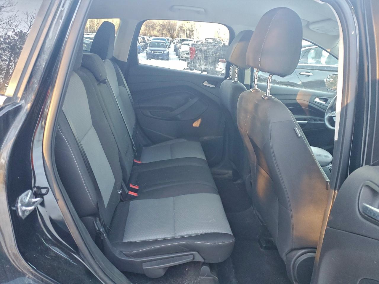 2017 FORD ESCAPE SE photo 11