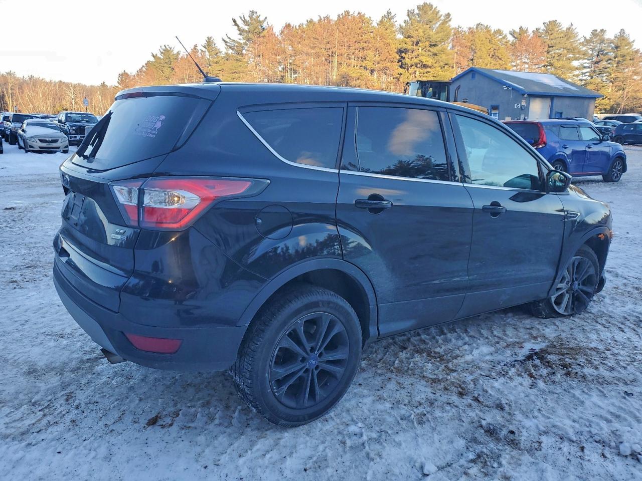 2017 FORD ESCAPE SE photo 3