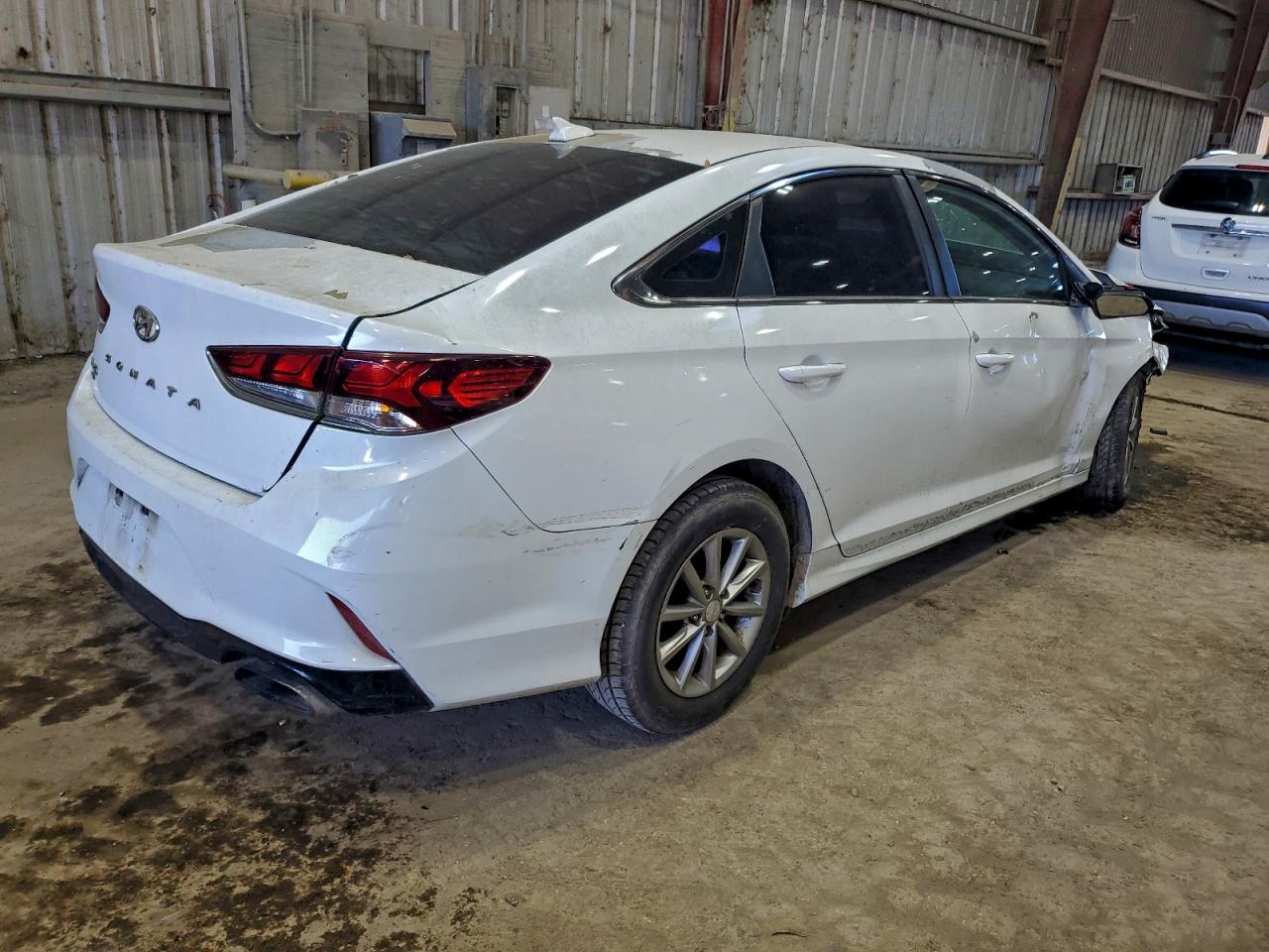 2018 HYUNDAI SONATA SE photo 3