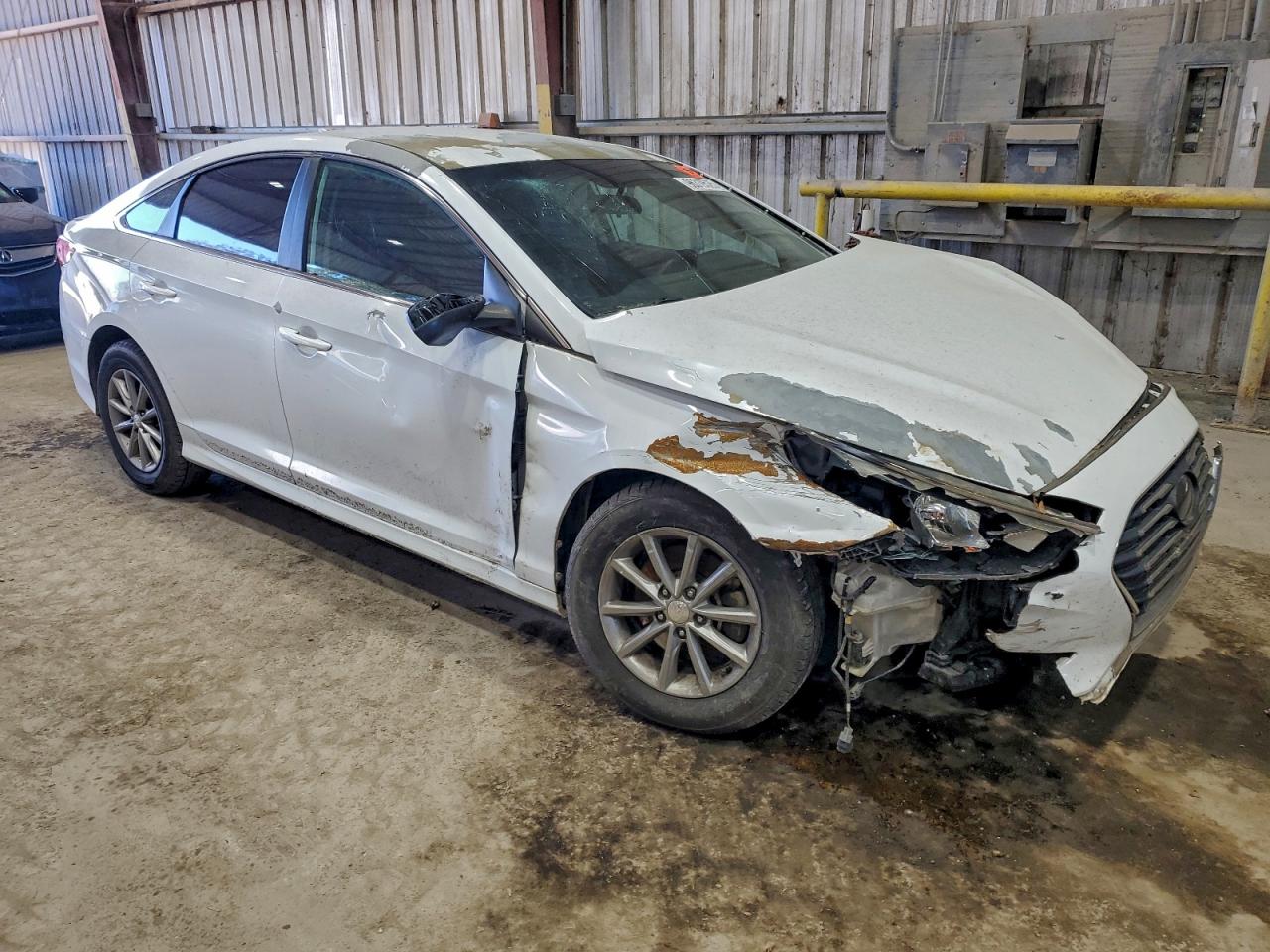 2018 HYUNDAI SONATA SE photo 4