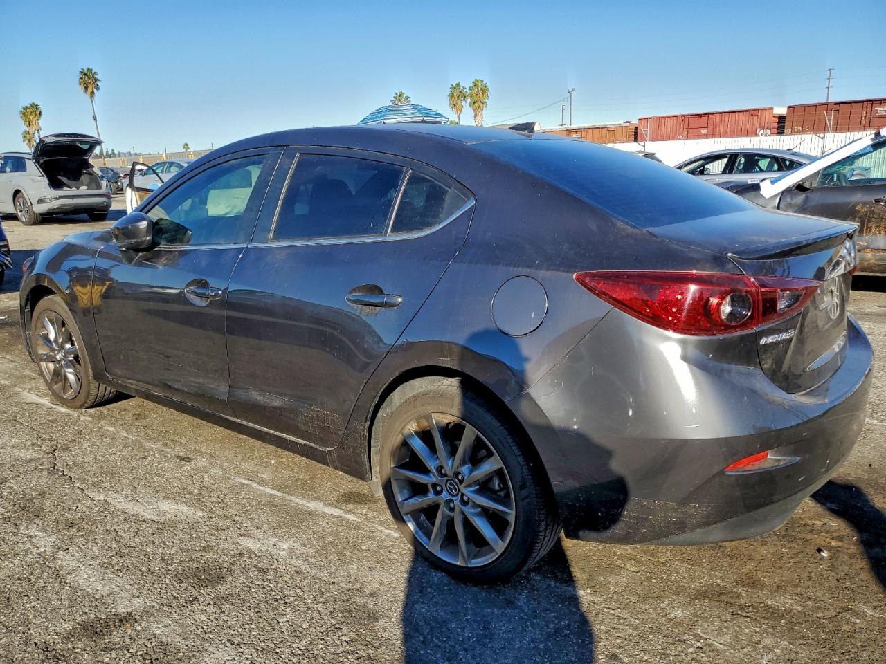 2018 MAZDA 3 TOURING photo 2