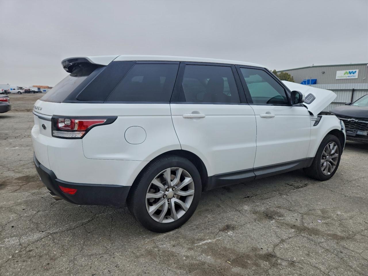 2015 LAND ROVER RANGE ROVER SPORT SC photo 3