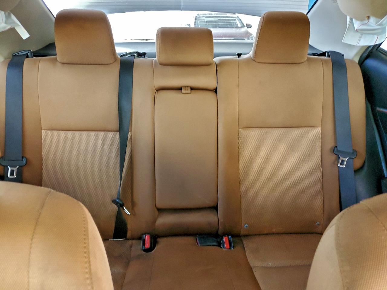 2015 TOYOTA COROLLA LE photo 10