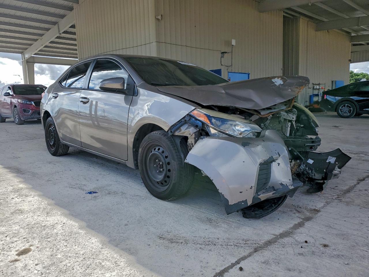2015 TOYOTA COROLLA LE photo 4