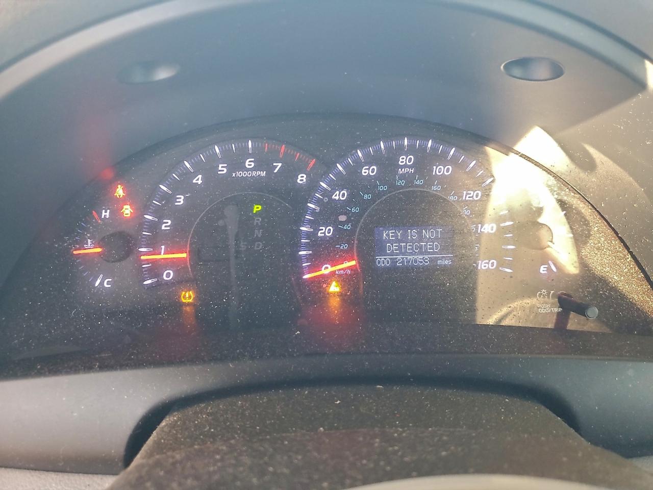 2010 TOYOTA CAMRY SE photo 9