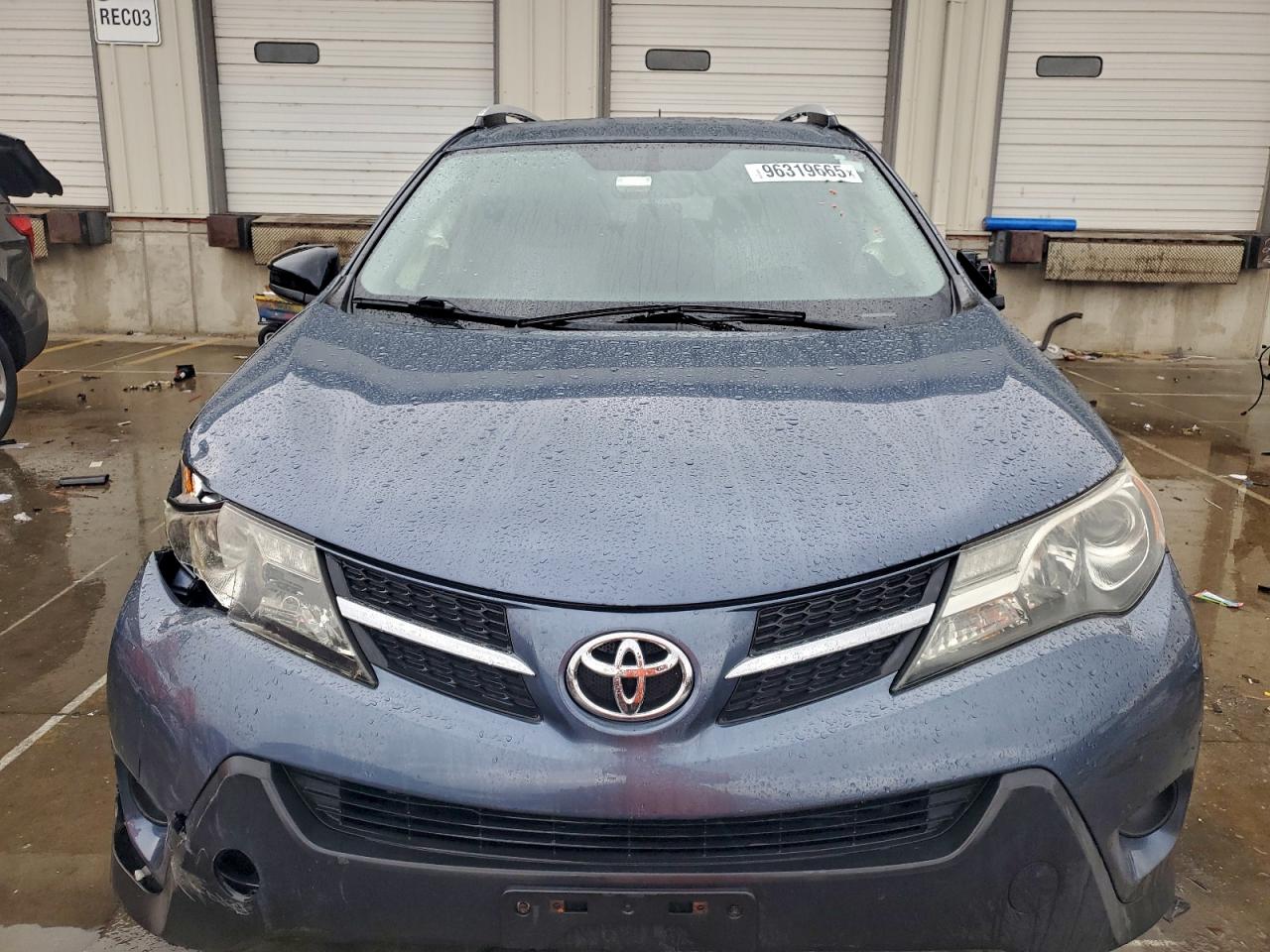 2014 TOYOTA RAV4 LE photo 5