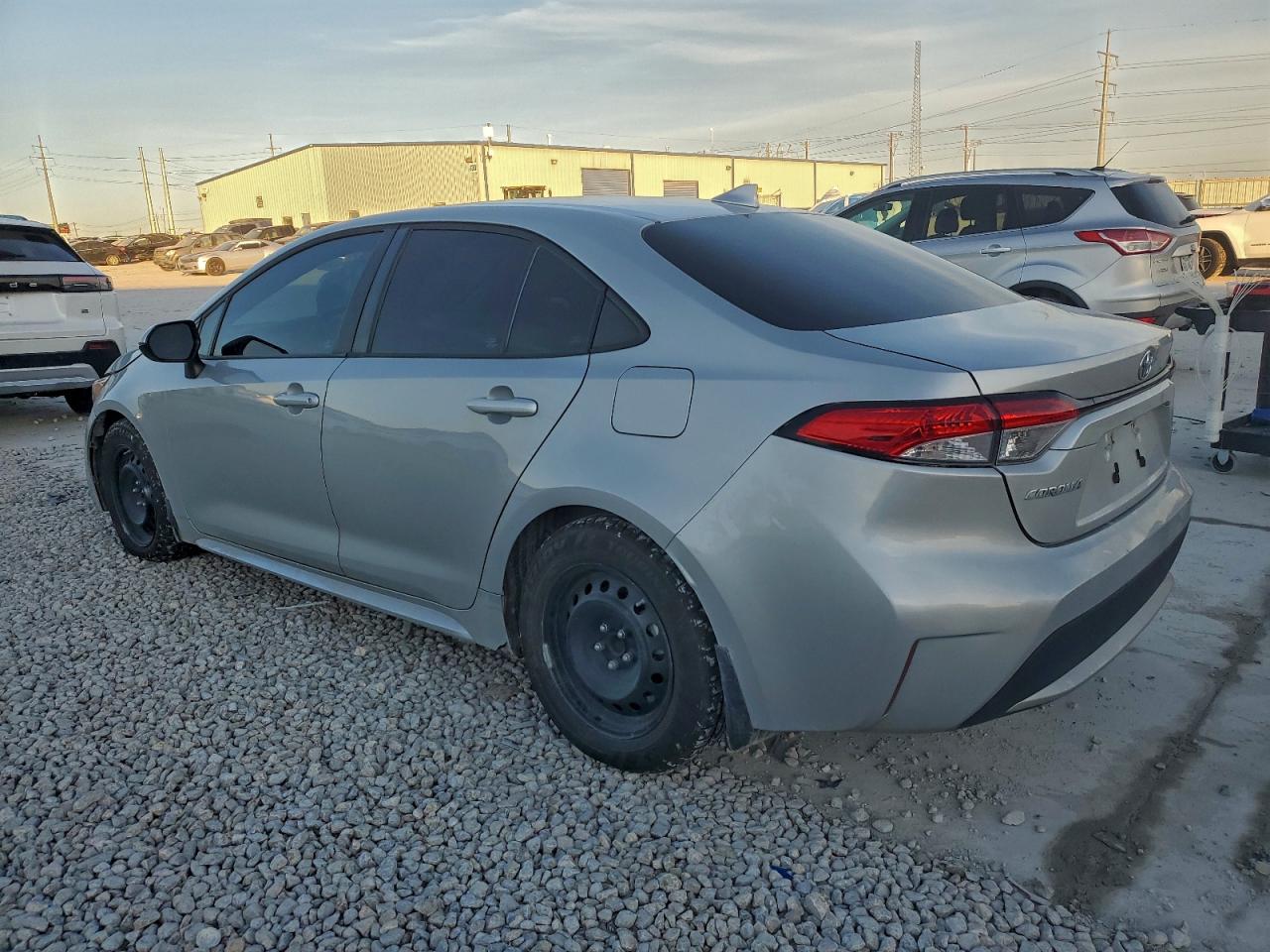 2020 TOYOTA COROLLA LE photo 2