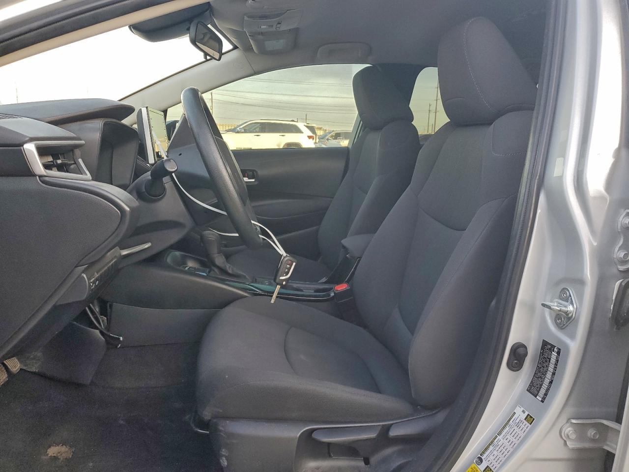 2020 TOYOTA COROLLA LE photo 7