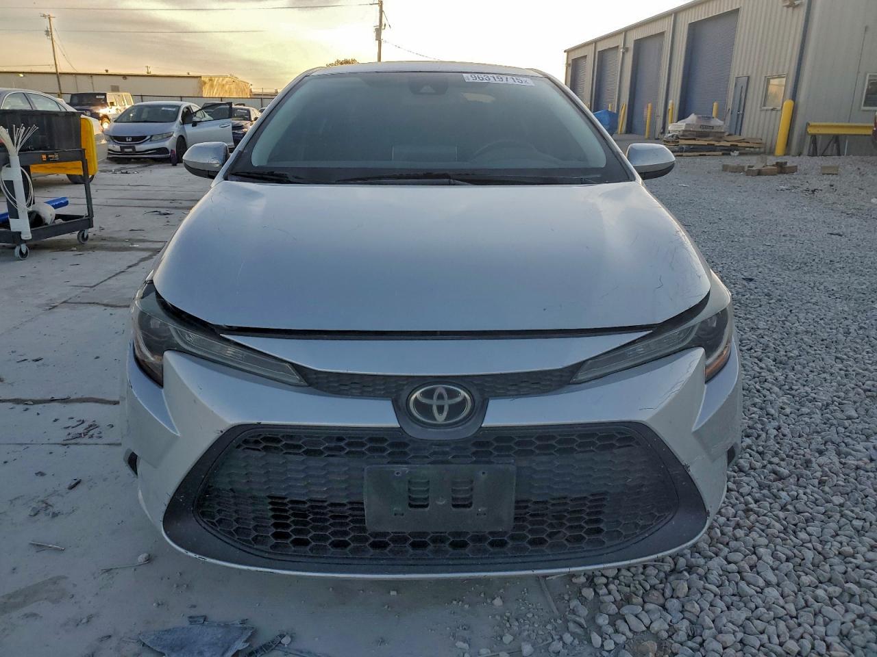 2020 TOYOTA COROLLA LE photo 5