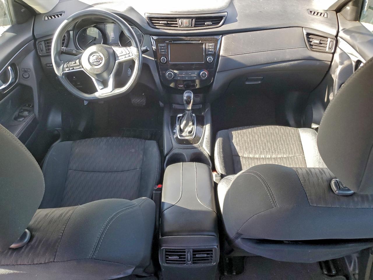 2018 NISSAN ROGUE S photo 8