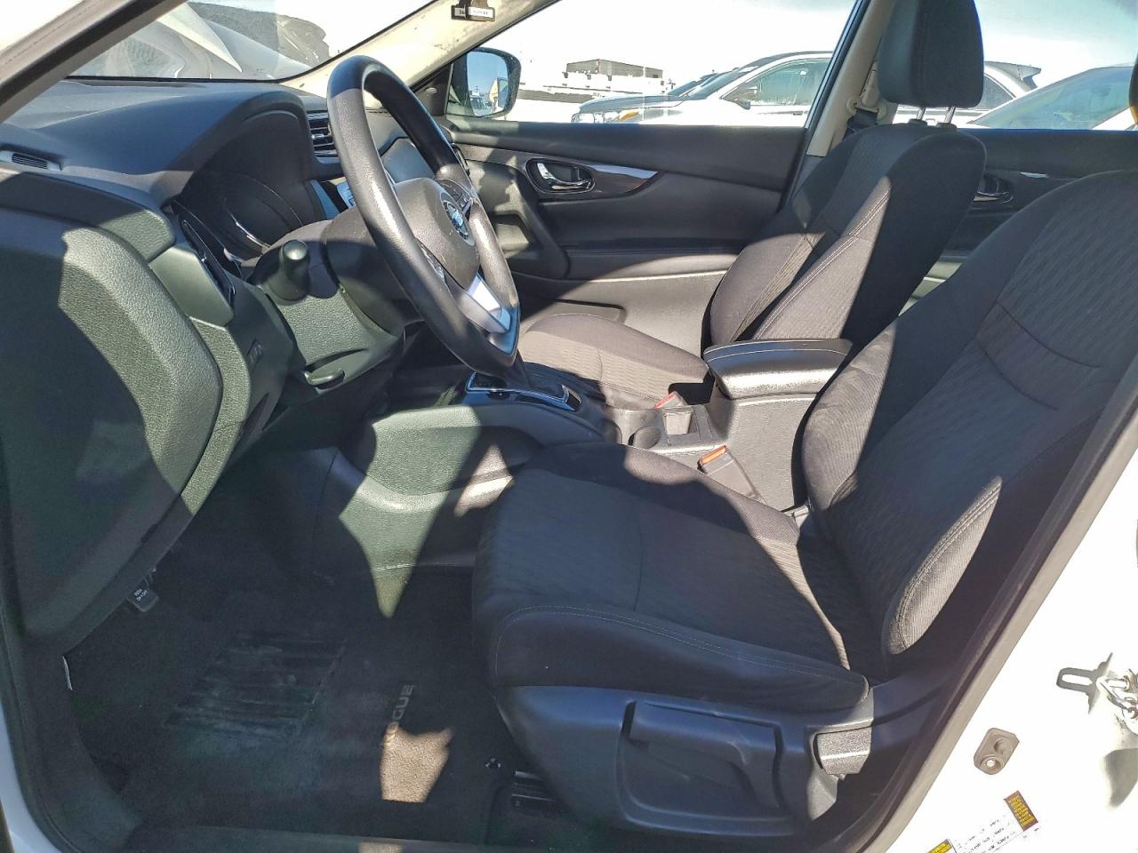 2018 NISSAN ROGUE S photo 7