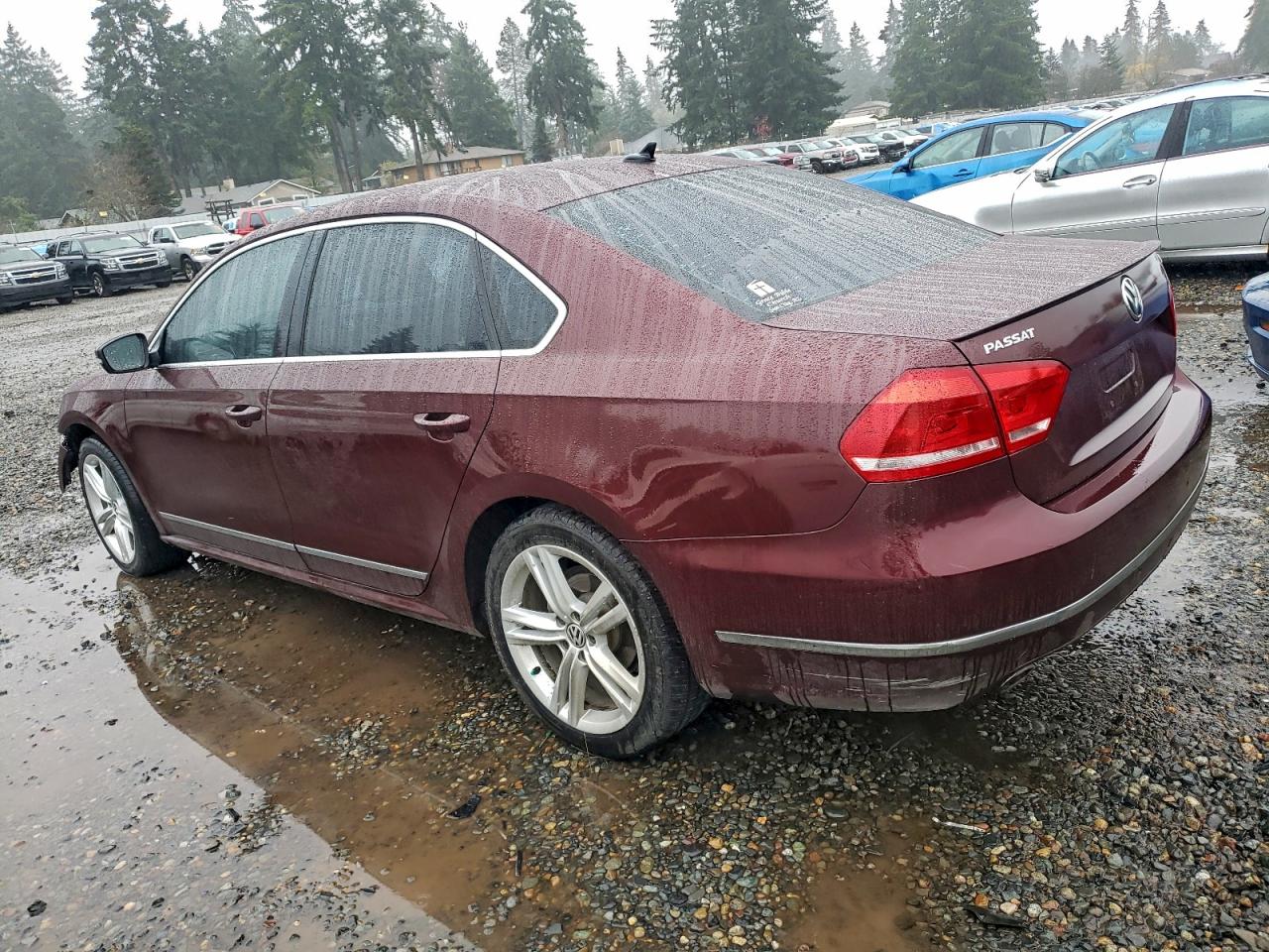 2014 VOLKSWAGEN PASSAT SEL photo 2