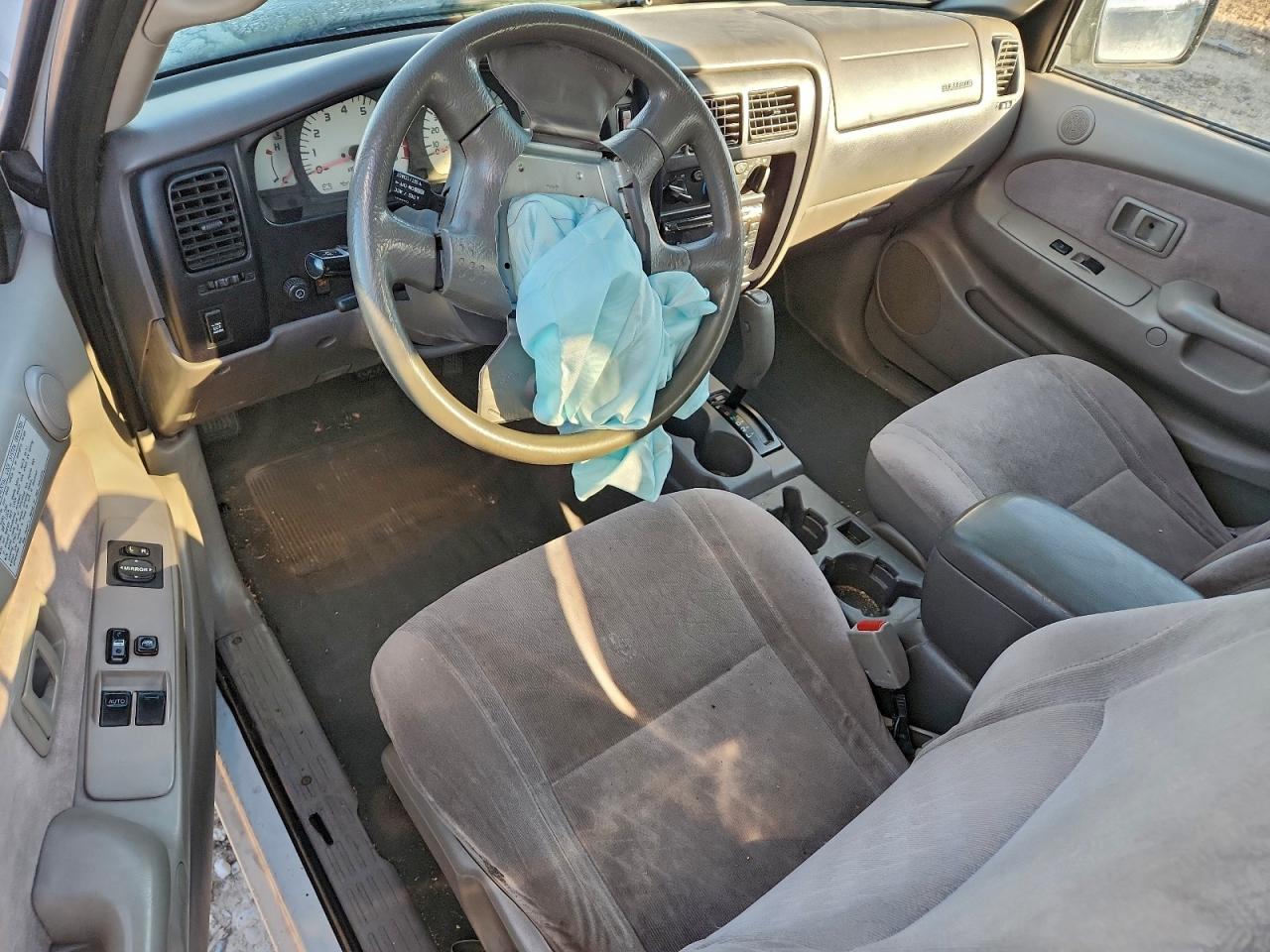 2002 TOYOTA TACOMA XTRACAB PRERUNNER photo 8