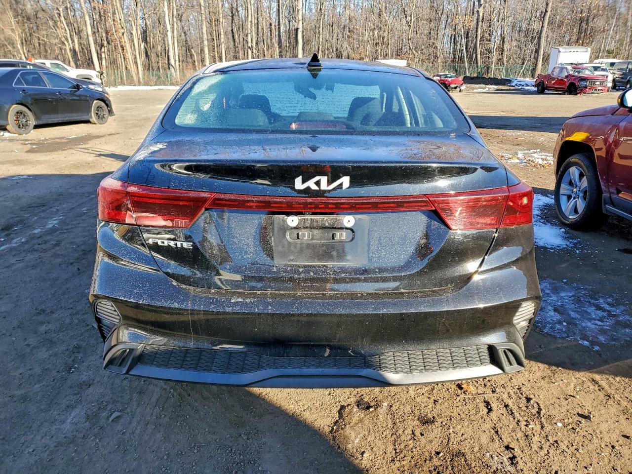 2024 KIA FORTE LX photo 6