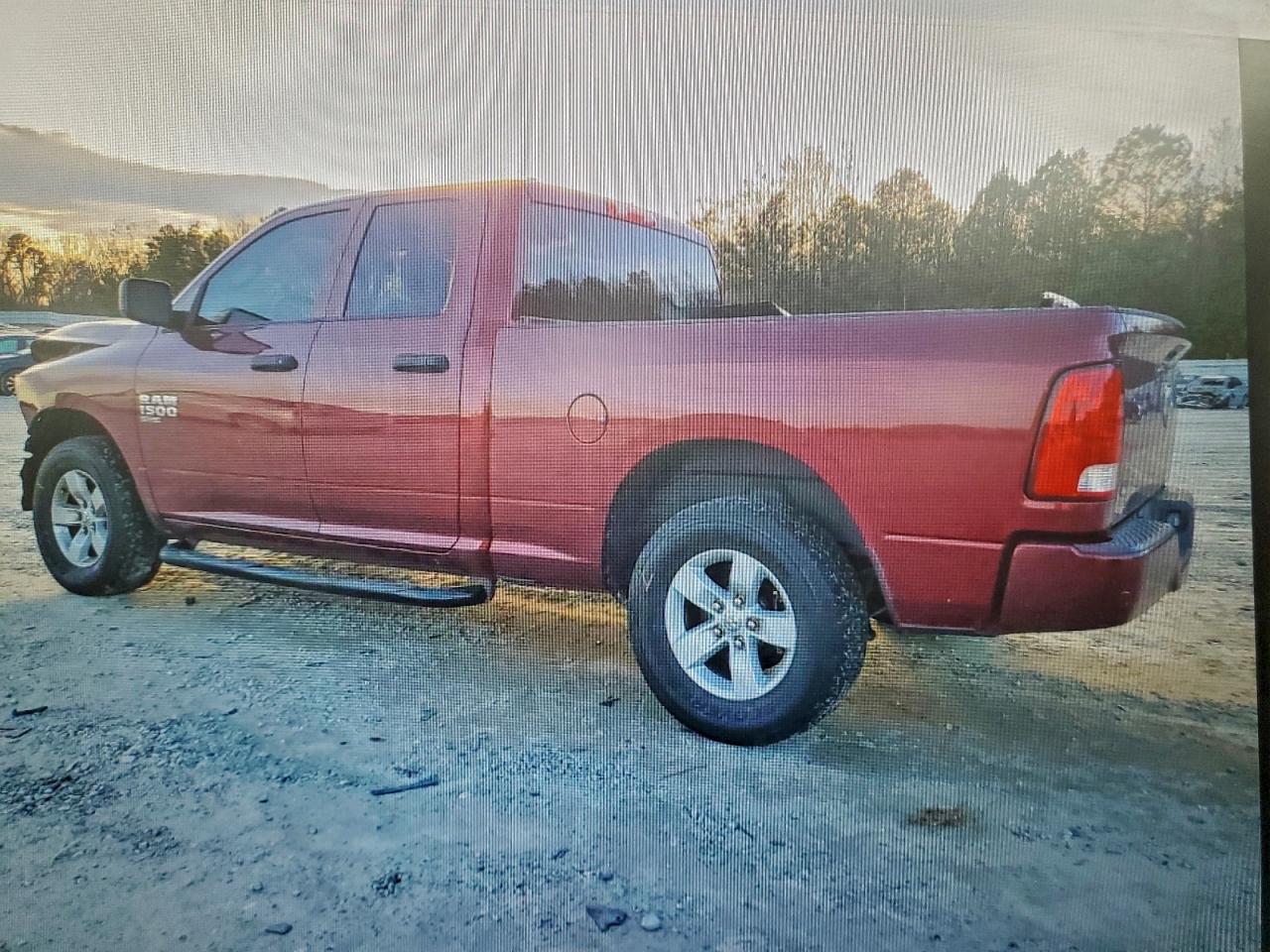 2019 RAM 1500 CLASSIC TRADESMAN photo 2