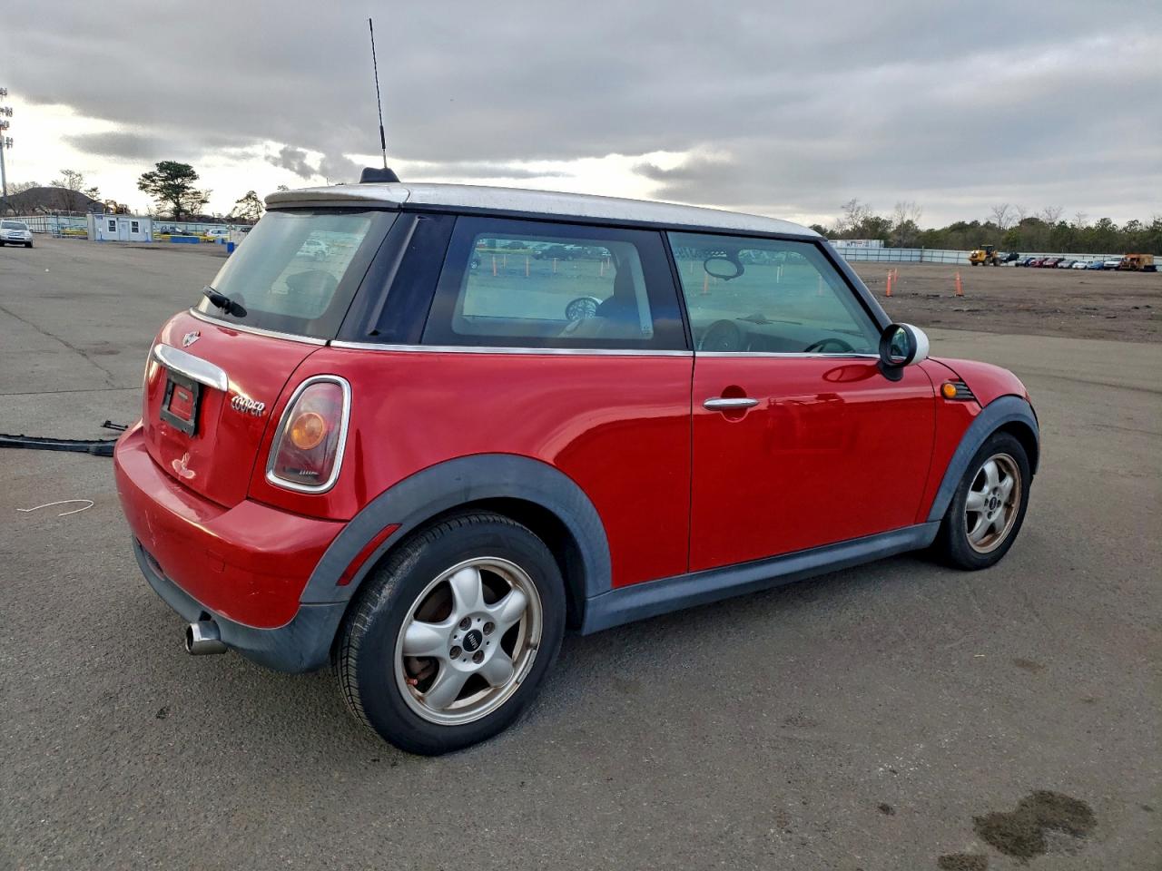 2009 MINI COOPER photo 3