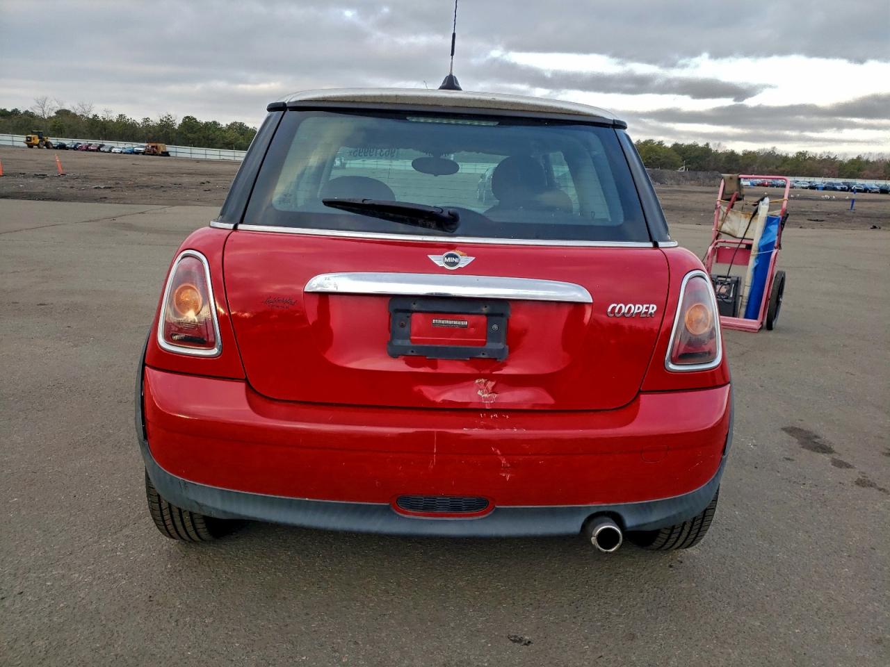 2009 MINI COOPER photo 6