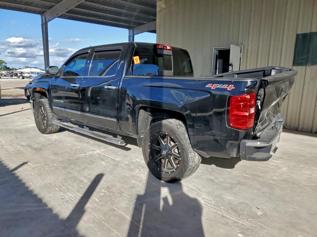 2015 CHEVROLET SILVERADO K1500 LTZ photo 2