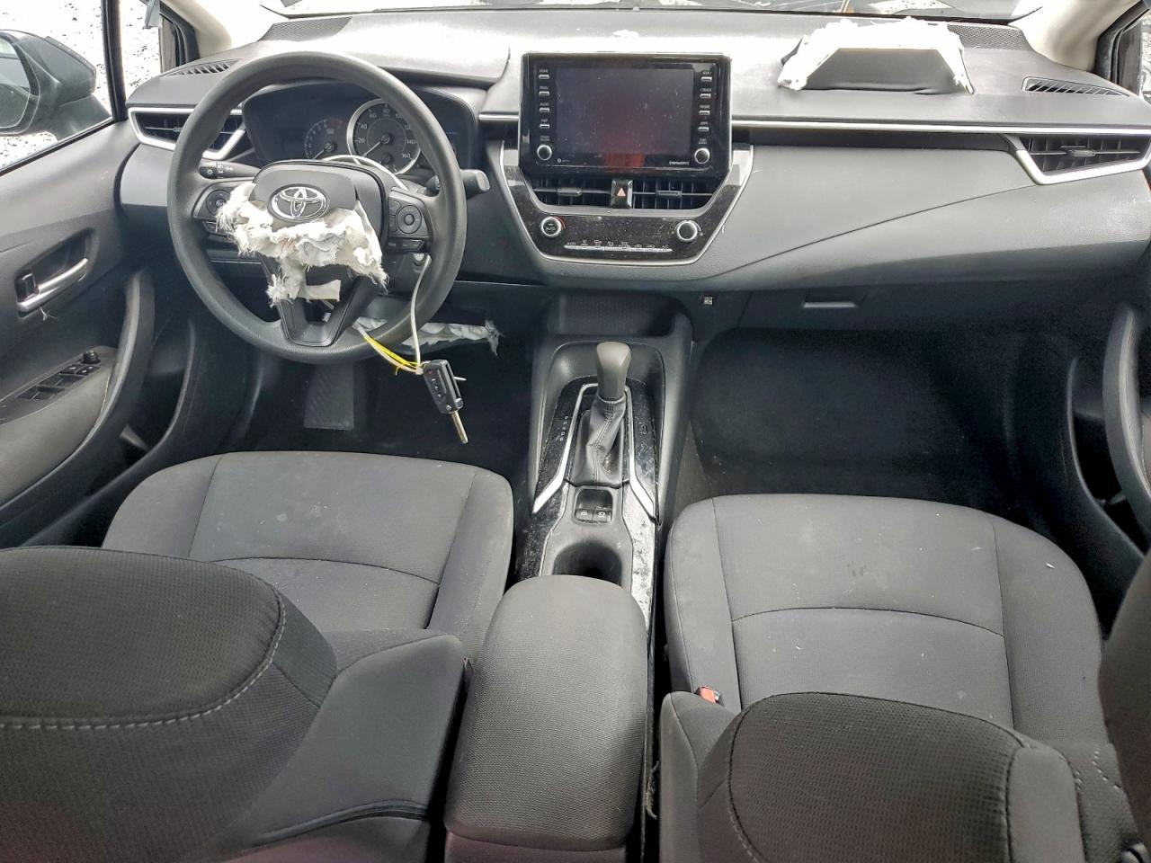 2021 TOYOTA COROLLA LE photo 8