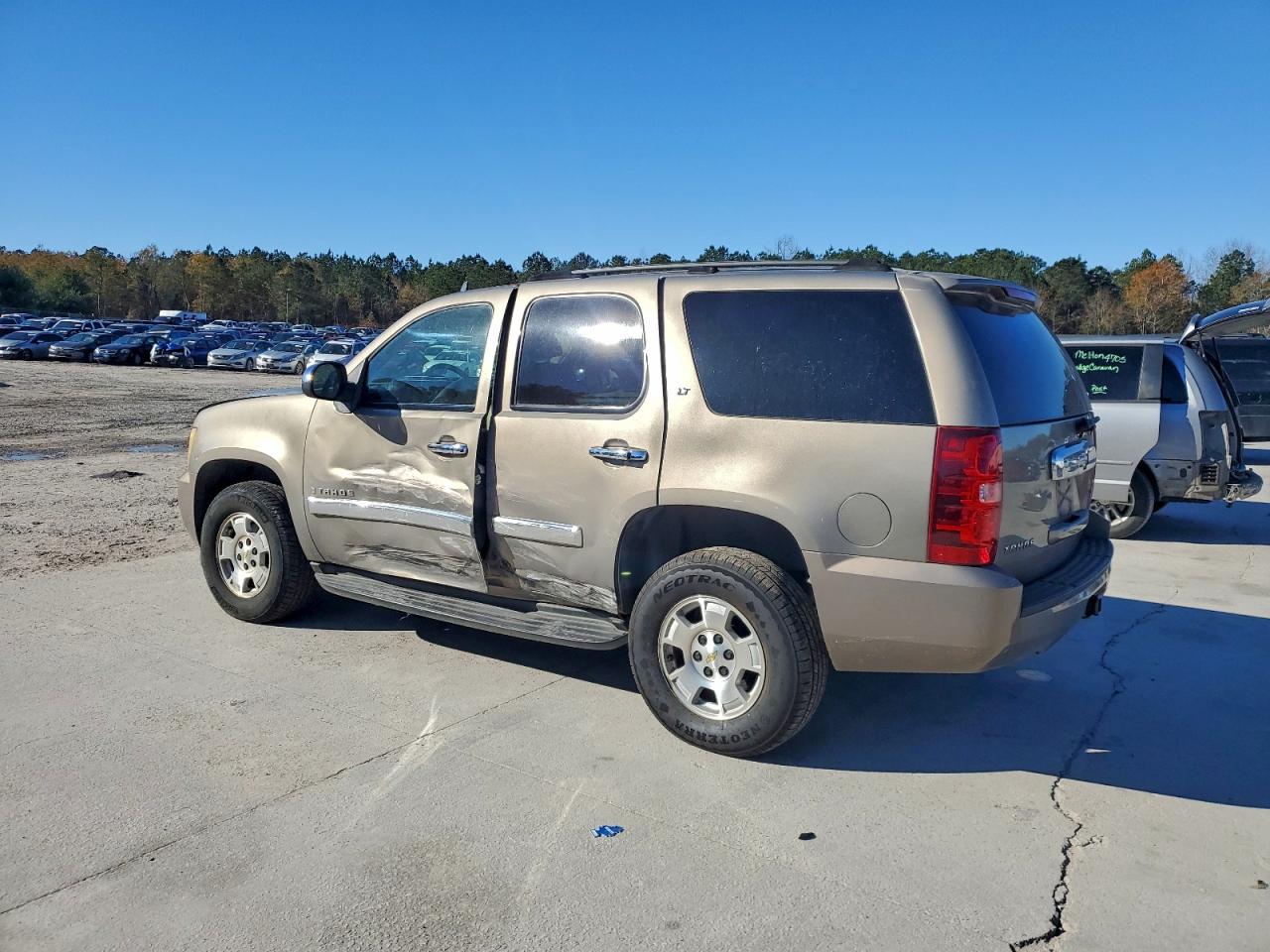 2007 CHEVROLET TAHOE K1500 photo 2