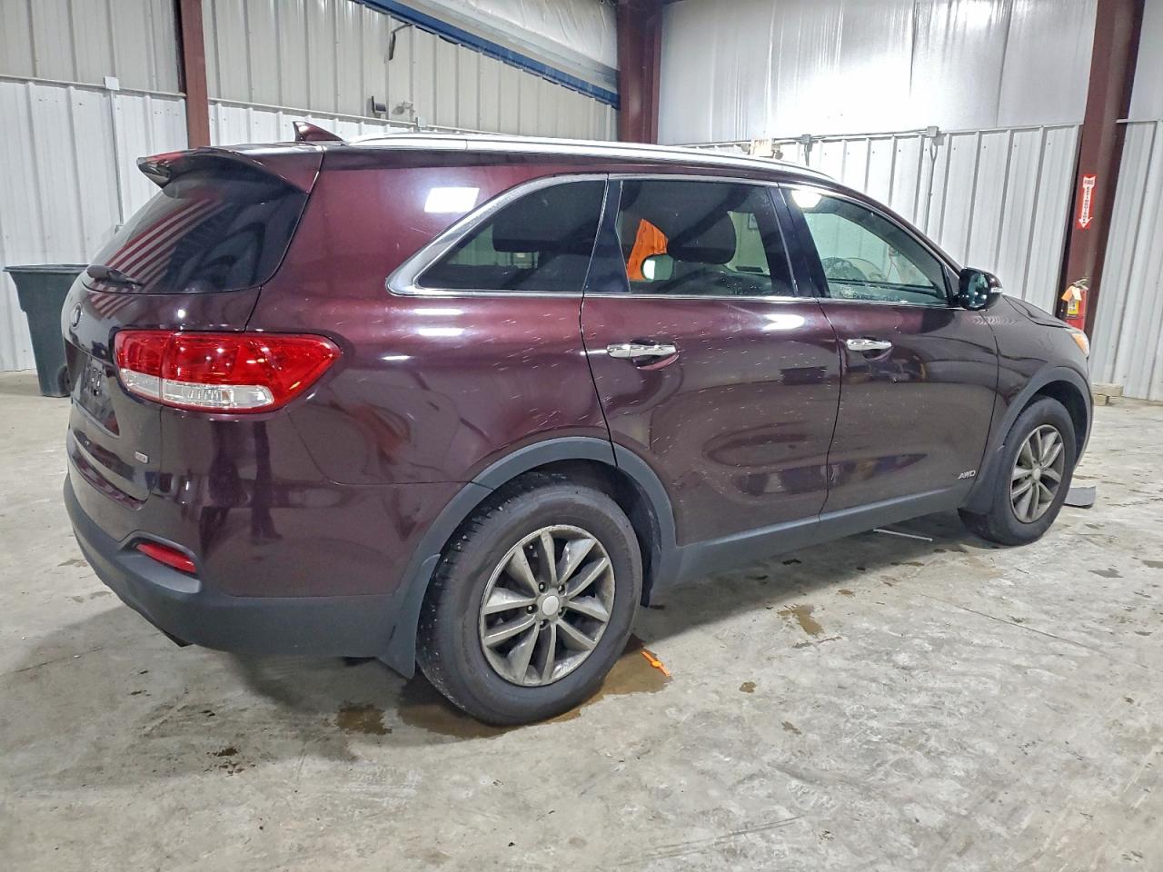 2016 KIA SORENTO photo 3