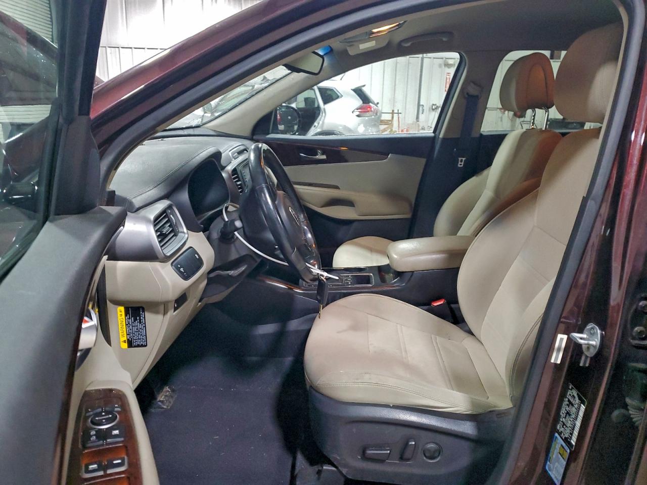 2016 KIA SORENTO photo 7