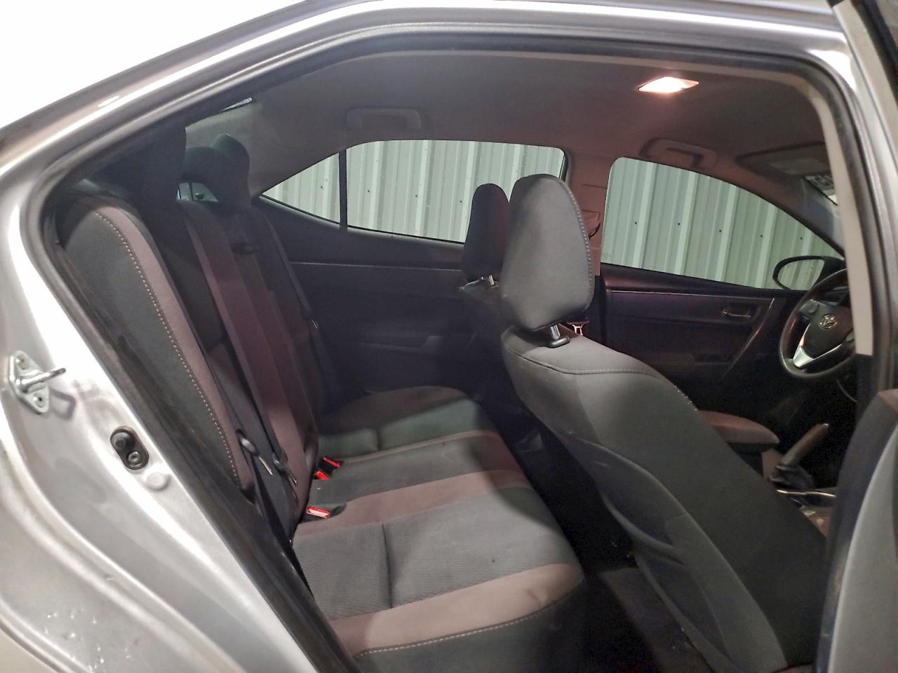 2017 TOYOTA COROLLA L photo 10