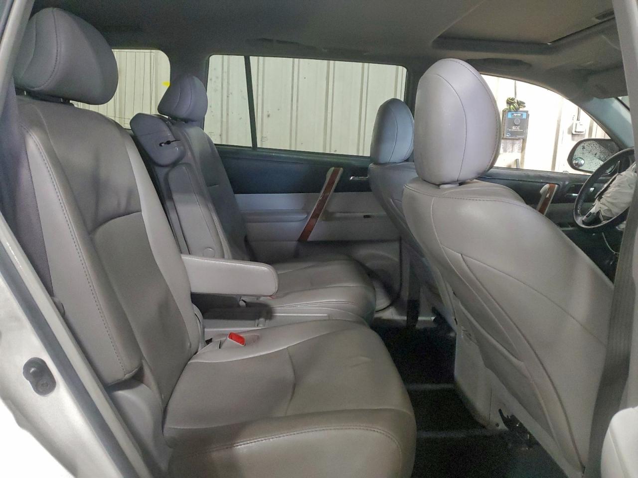 2012 TOYOTA HIGHLANDER LIMITED photo 11