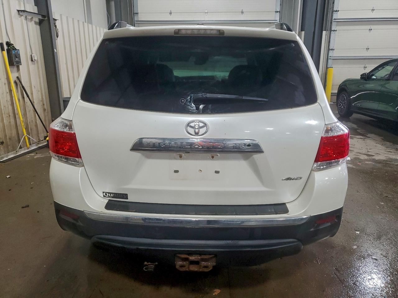2012 TOYOTA HIGHLANDER LIMITED photo 6