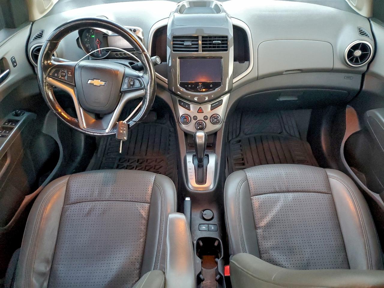 2014 CHEVROLET SONIC LTZ photo 15