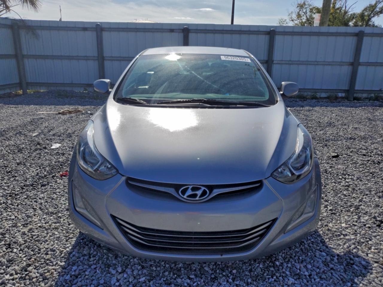 2015 HYUNDAI ELANTRA SE photo 5