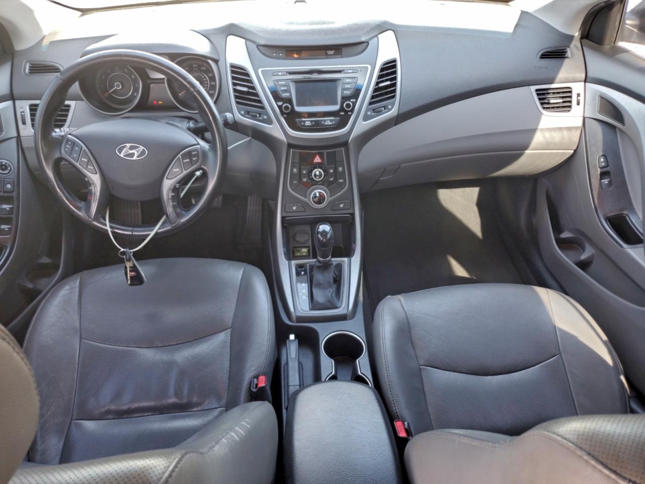 2015 HYUNDAI ELANTRA SE photo 8