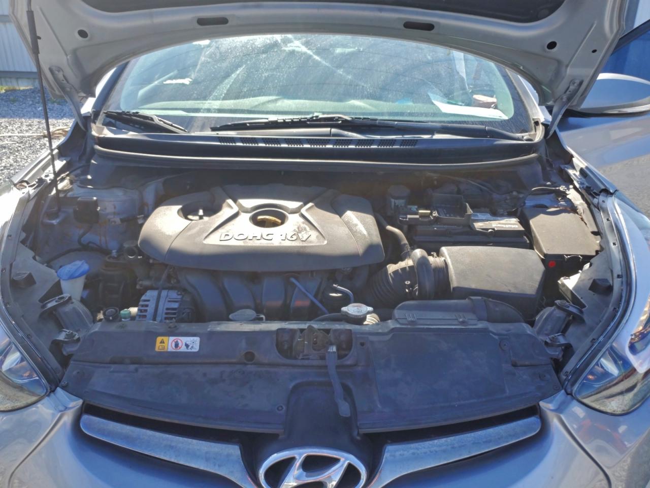 2015 HYUNDAI ELANTRA SE photo 11