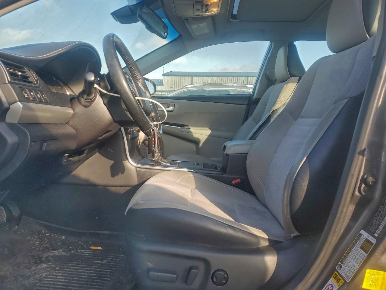 2016 TOYOTA CAMRY XSE photo 7