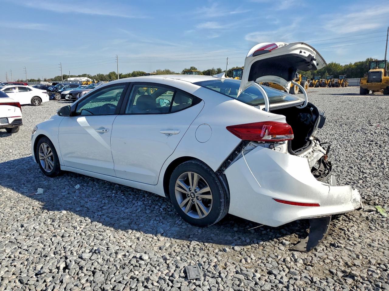 2017 HYUNDAI ELANTRA SE photo 2