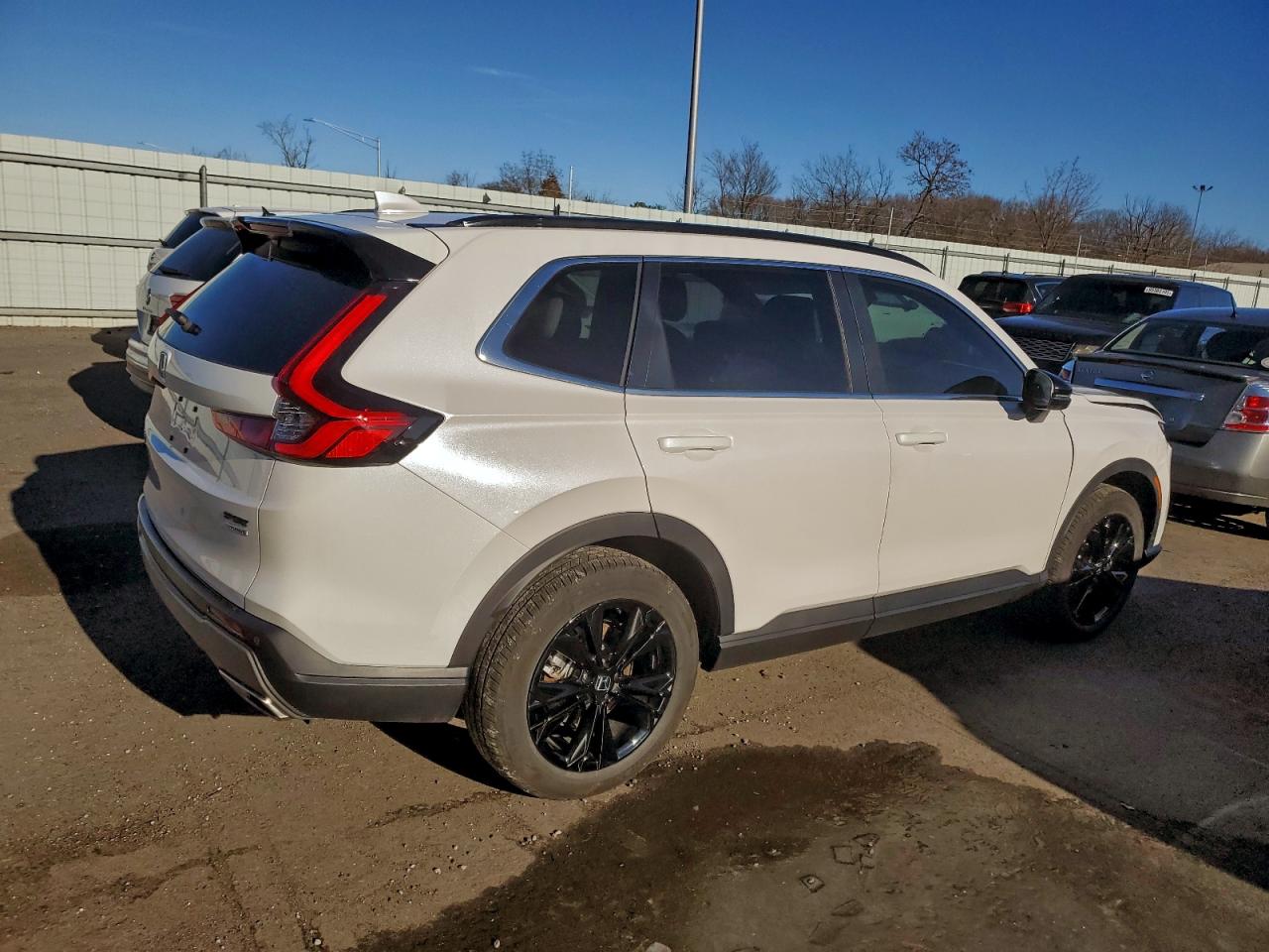 2025 HONDA CR-V SPORT TOURING photo 3