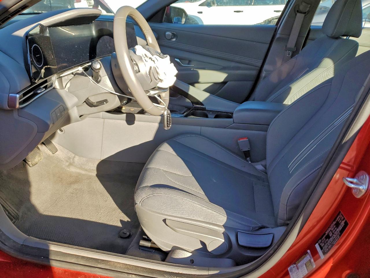 2023 HYUNDAI ELANTRA SEL photo 7