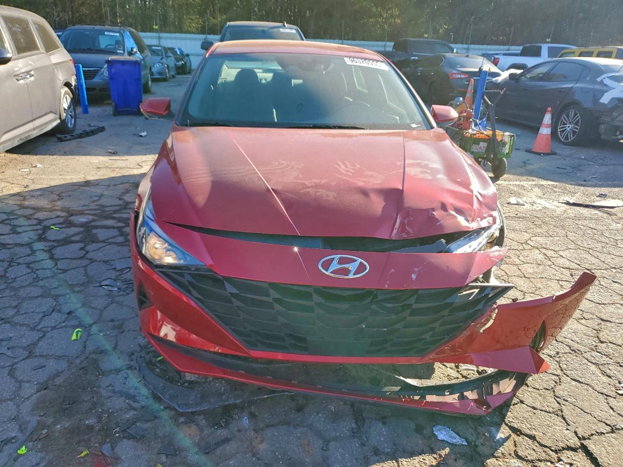 2023 HYUNDAI ELANTRA SEL photo 5