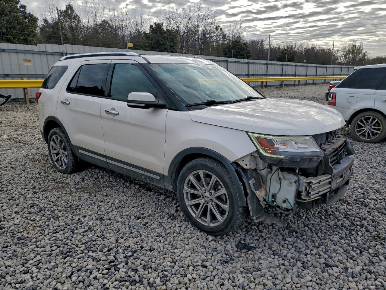 2017 FORD EXPLORER LIMITED photo 4