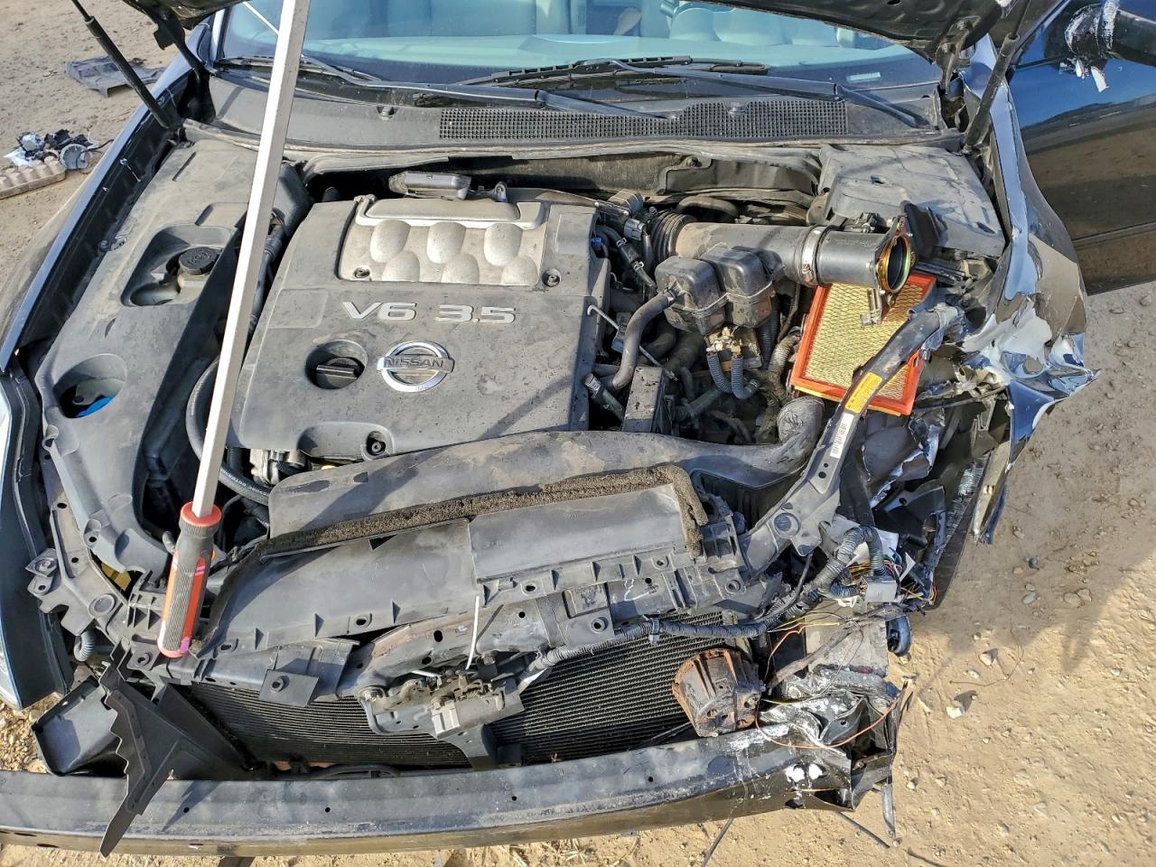 2005 NISSAN MAXIMA SE photo 11