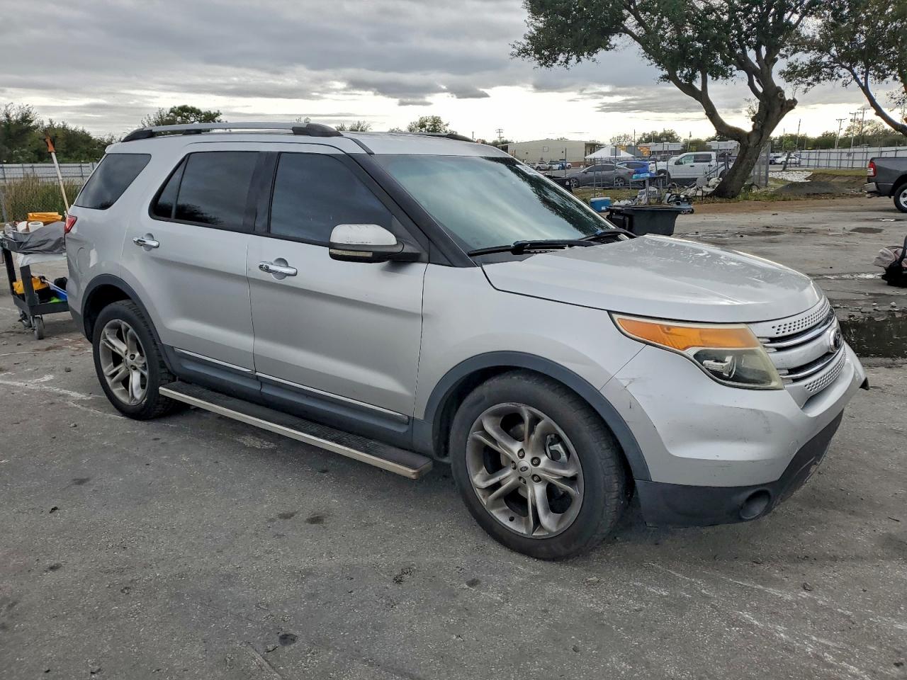 2013 FORD EXPLORER LIMITED photo 4