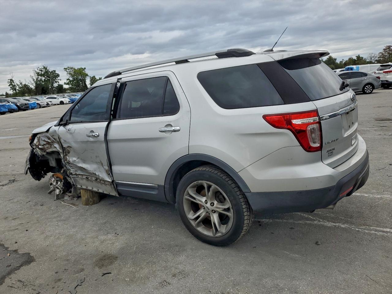 2013 FORD EXPLORER LIMITED photo 2