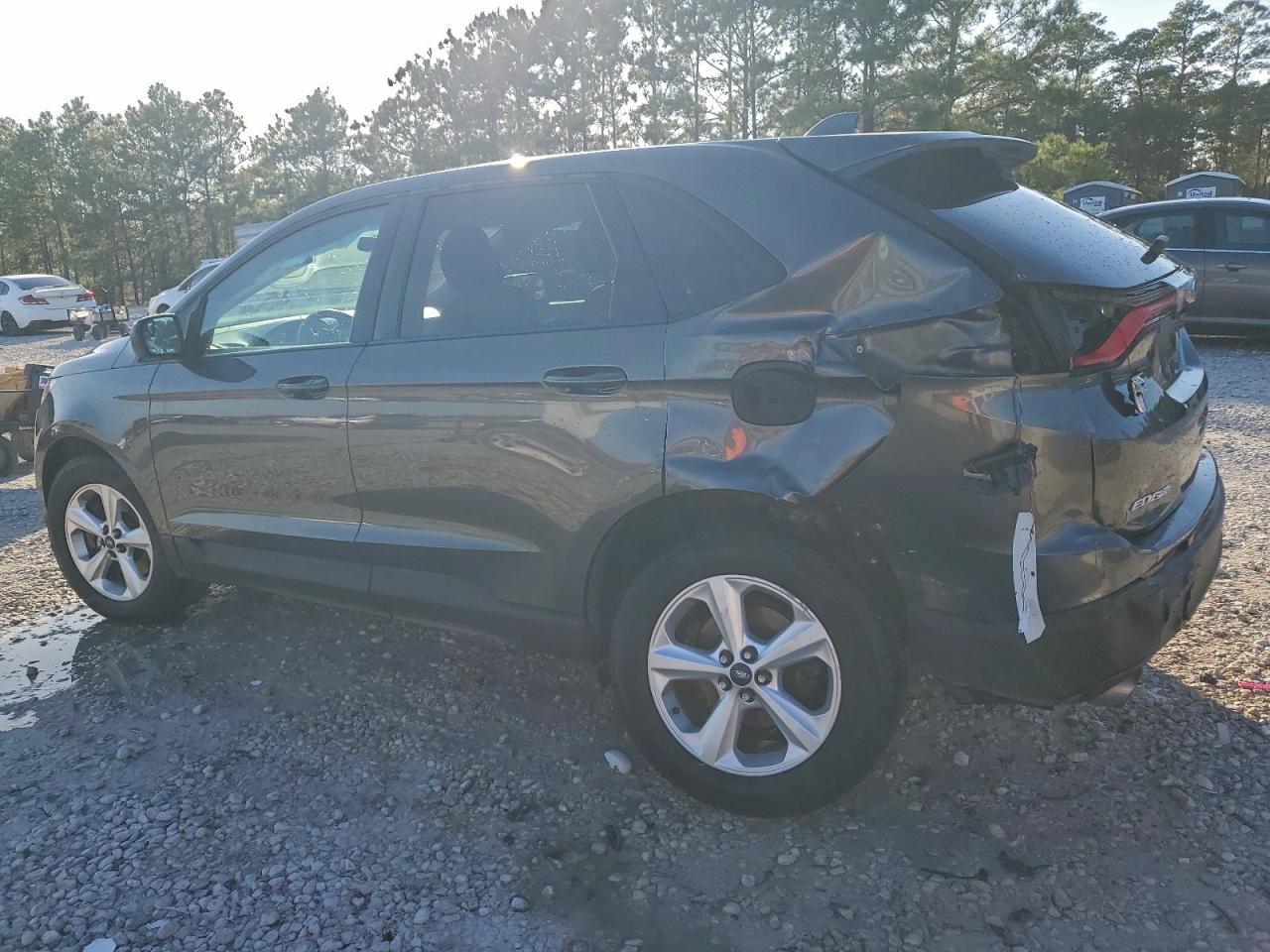2016 FORD EDGE SE photo 2